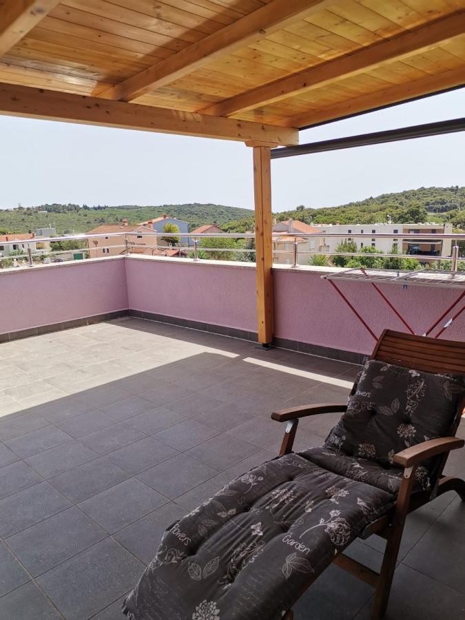 Apartments Oskar บานโจเล ภายนอก รูปภาพ