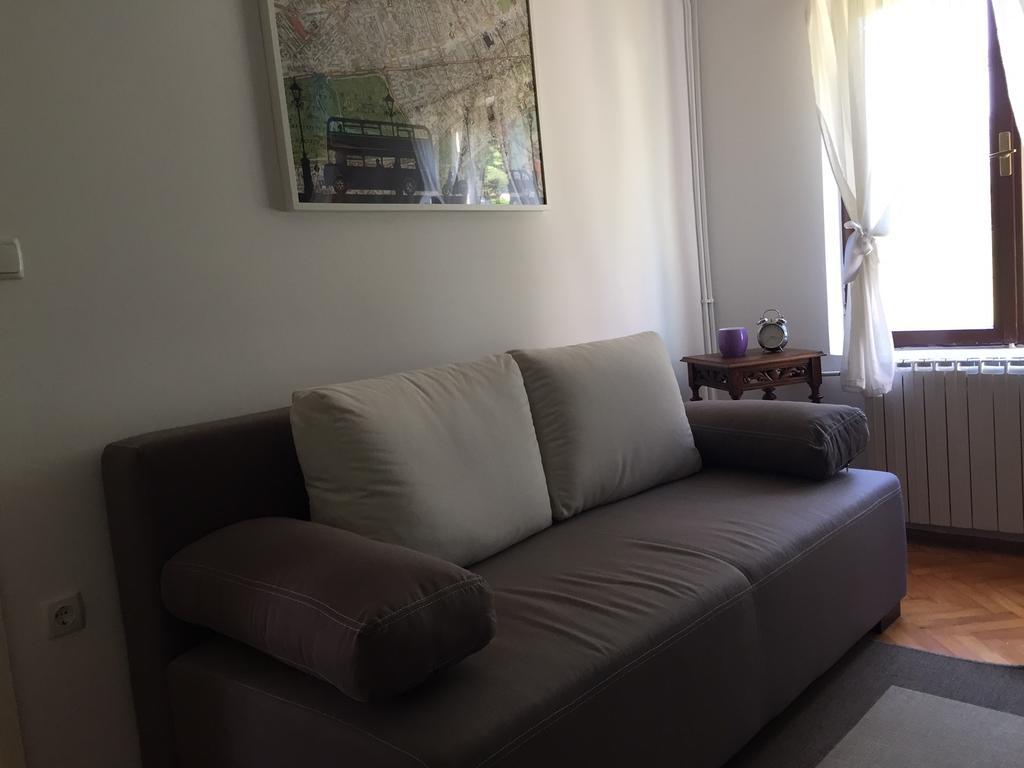 Apartments Oskar บานโจเล ภายนอก รูปภาพ