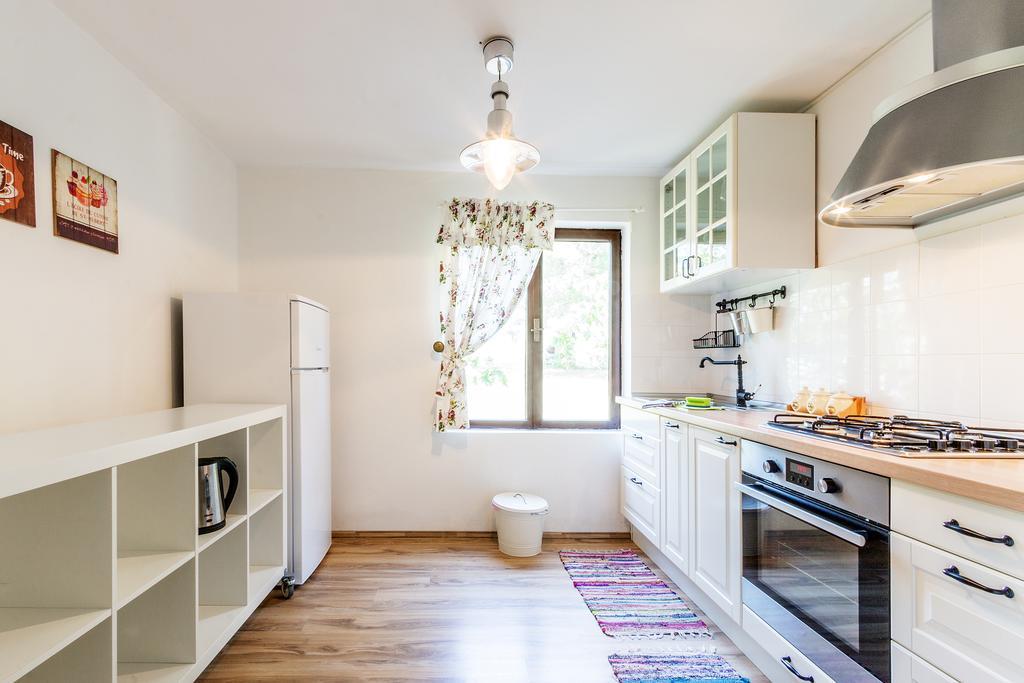 Apartments Oskar บานโจเล ภายนอก รูปภาพ