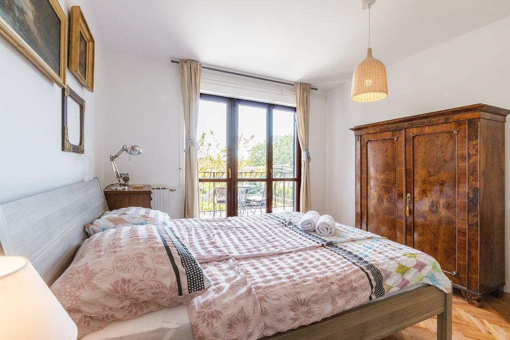 Apartments Oskar บานโจเล ภายนอก รูปภาพ